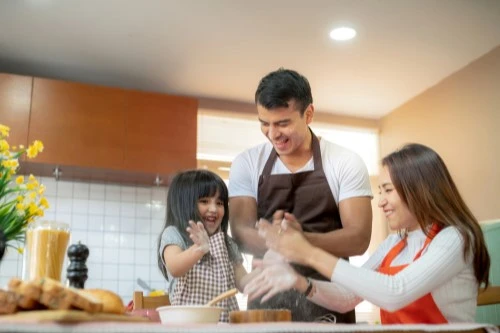 9 Ide Kegiatan Seru untuk Anak-Anak Weekend di Rumah