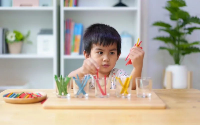5 Manfaat Sensory Play Untuk Stimulasi Indra Si Kecil, Jadi Lebih Peka!