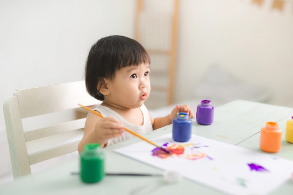 Perkembangan Anak 18 Bulan, Sudah Bisa Apa Saja?