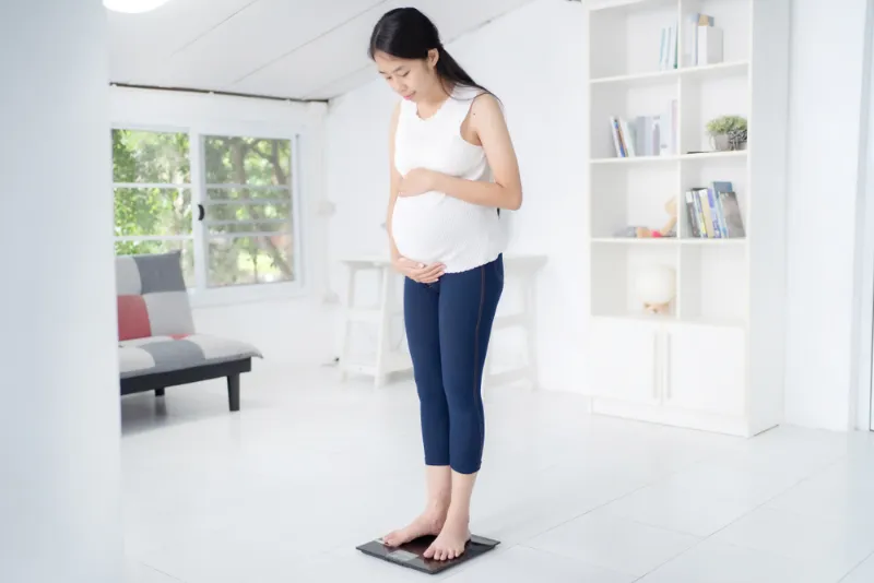  Cari tahu seputar kenaikan berat badan ibu hamil, berapa pertambahan yang normal? 