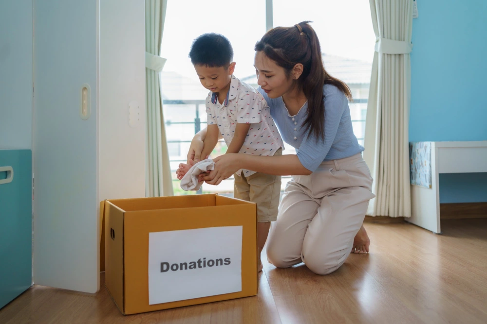 Sharing is Caring! Berikut 5 Aktivitas Sederhana untuk Melatih Anak Berbagi dengan Orang Lain
