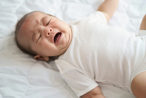 Bayi 4 Bulan Susah BAB: 9 Penyebab + Solusi