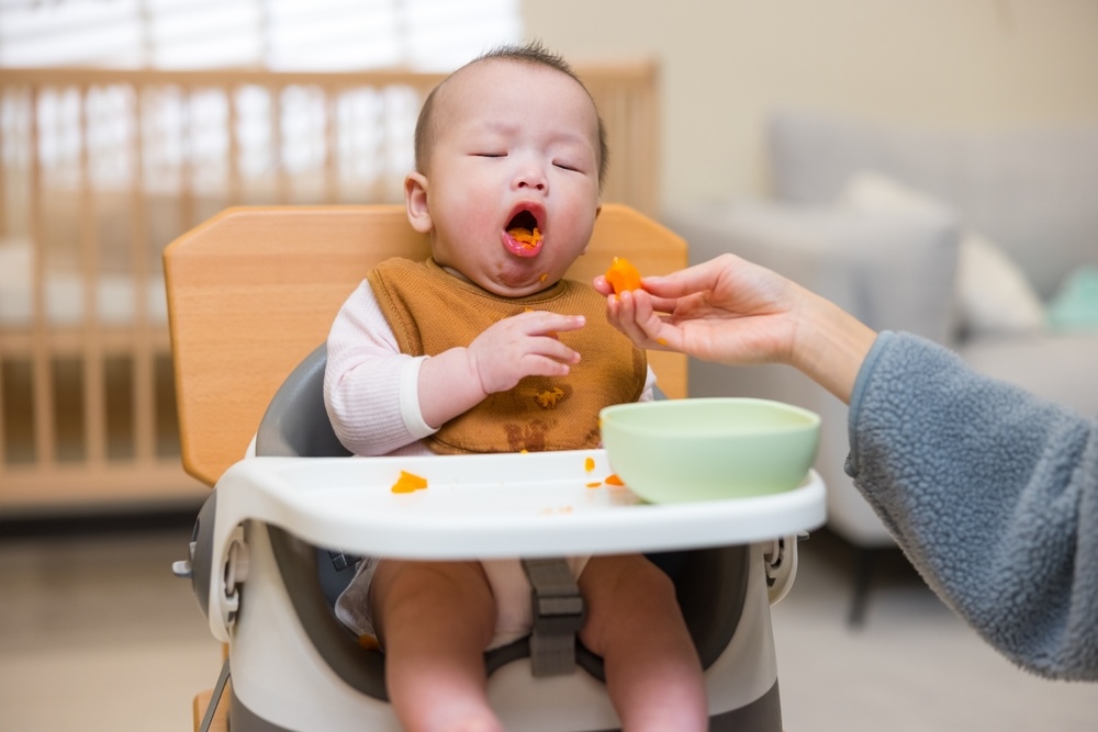 Bayi Setelah Makan Langsung Muntah, Normal atau Perlu Khawatir?
