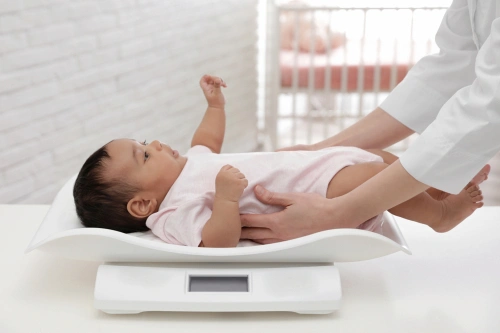 Berat Badan Bayi 7 Bulan yang Normal dan Cara Menambahnya