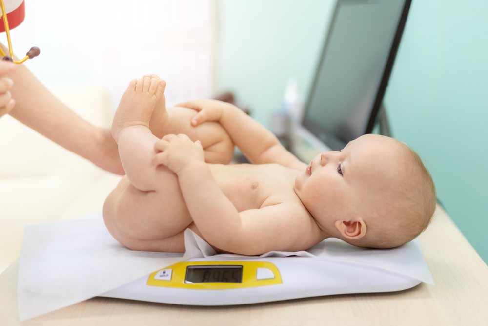 Berat Badan Bayi Naik Lambat? Ini Faktor Penyebabnya