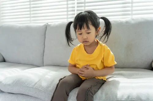 Ciri ciri sembelit pada anak-bebeclub