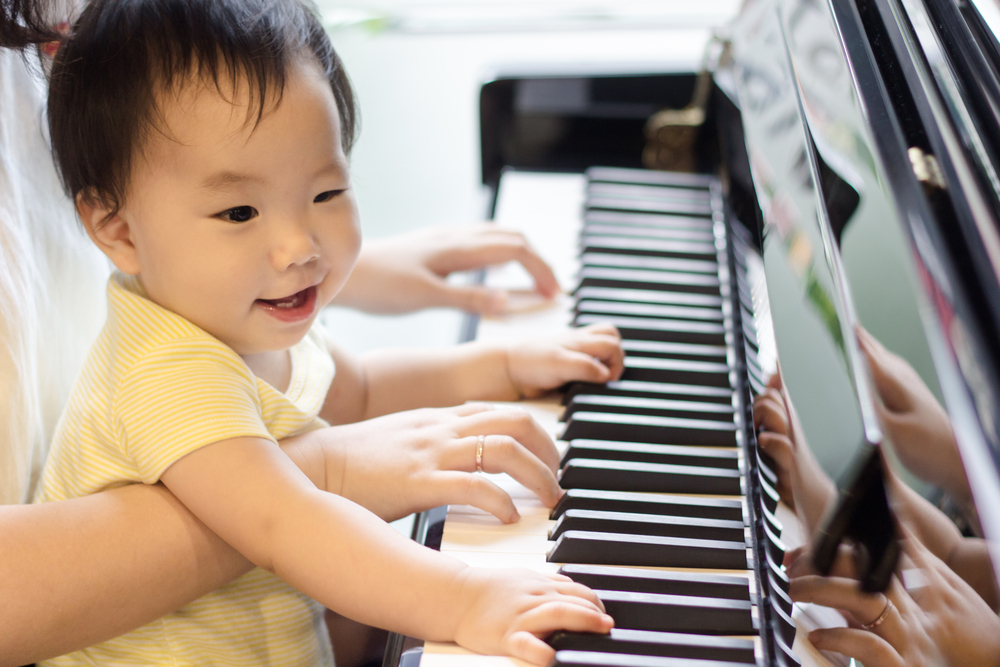 Musik Klasik untuk Bayi: Manfaat dan Cara Memutarnya dengan Aman