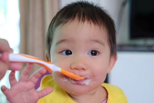 Probiotik untuk Bayi: 10 Sumber + Manfaat