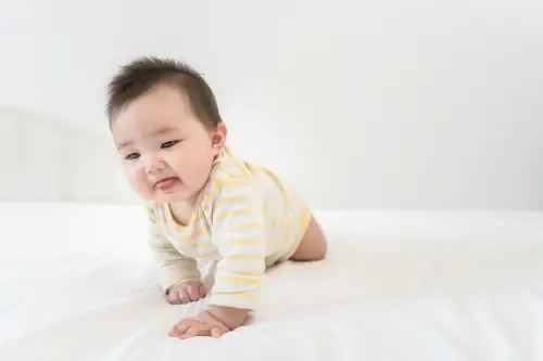 Stimulasi Bayi Cepat Duduk & Merangkak: 8 Cara