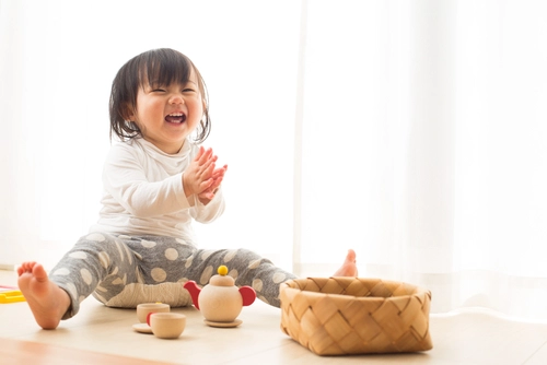 Perkembangan Bayi 4–6 Bulan: Panduan Orang Tua