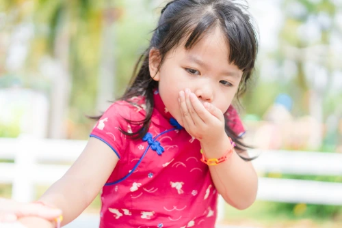 Anak Muntah karena Masuk Angin: 10 Cara Mengatasi