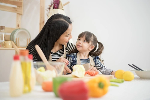 10 Nutrisi Penting Anak + Cara Memenuhinya