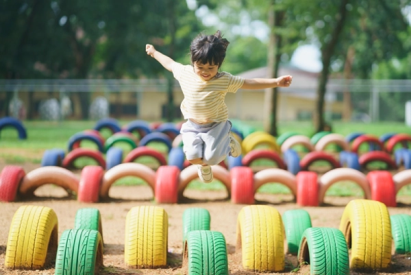 Perkembangan Anak Umur 4 Tahun dan Cara Stimulasinya