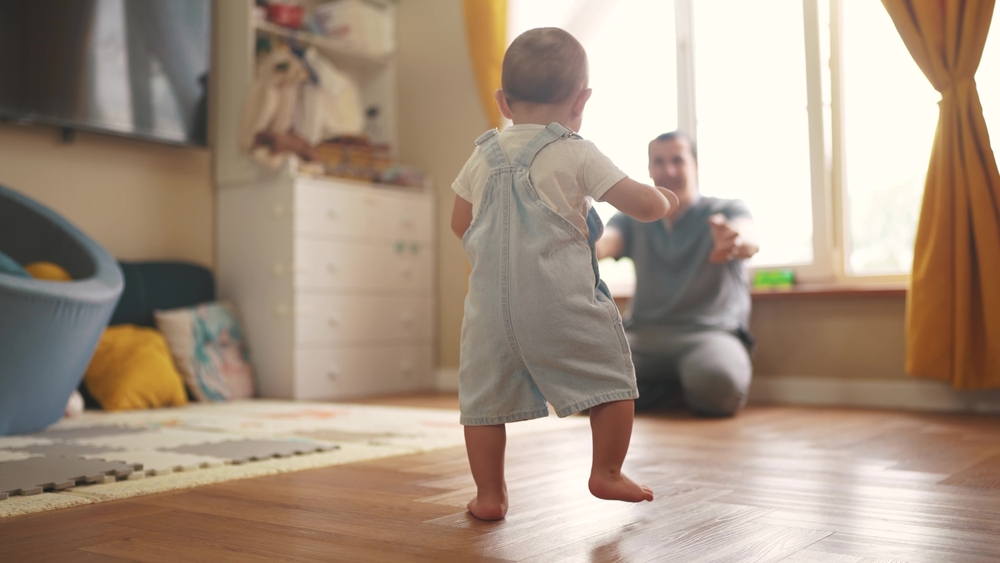 Perkembangan Anak 14 Bulan, Sudah Bisa Apa? Ini Milestone dan Cara Stimulasinya
