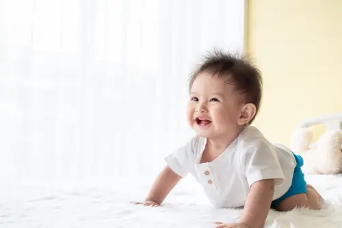 Perkembangan bayi 8 bulan - Bebeclub