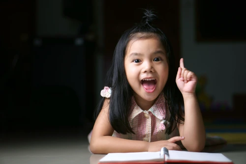 Cara mendidik anak 2 tahun  agar cerdas