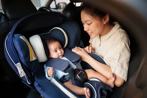 8 Tips Traveling Bersama Bayi yang Sebaiknya Ibu Perhatikan Selama Liburan
