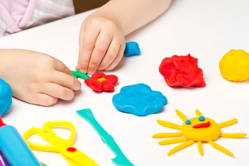 Cara Membuat Playdough Aman untuk Anak (Mudah)