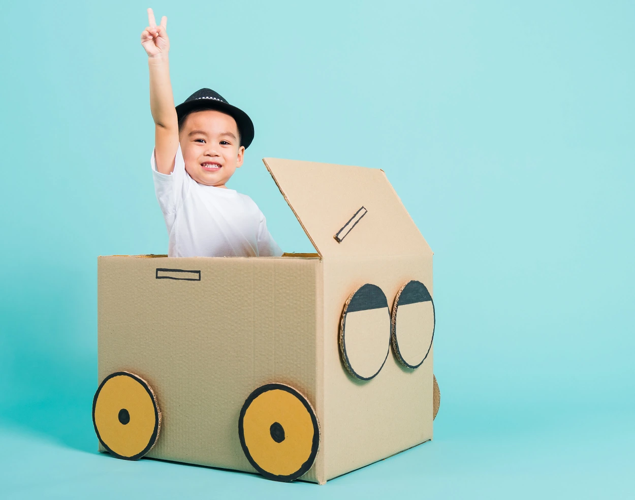 Sulap Barang Bekas jadi Baru, Ini 4 Cara Membuat Mainan bersama Anak di Rumah