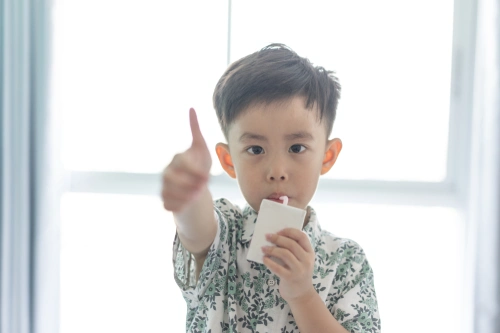 Susu Cair vs Susu Bubuk: Mana yang Lebih Baik?