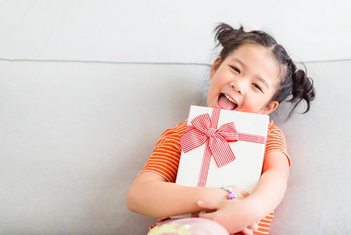 Hadiah Ulang Tahun Anak: Pilihan yang Latih EQ