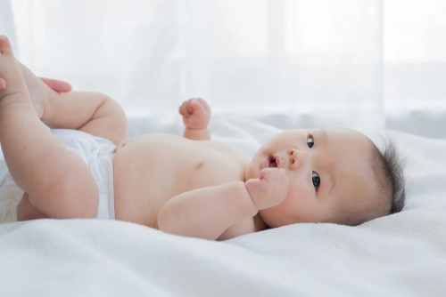 7 Cara Mengatasi Sembelit pada Bayi MPASI
